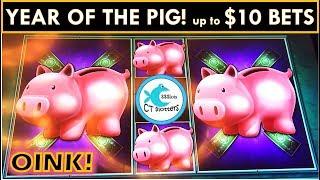 PIGS! UP TO $10 BETS! PIGGY BANKIN' SLOT MACHINE, HAPPY LUNAR NEW YEAR!