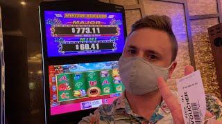 JACKPOT HANDPAY ON FREE PLAY! LIVE FROM HARD ROCK TAMPA CASINO! $500 live!