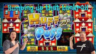FIRST GAME OF THE WEEKEND WAS A WINNER! HUFF N PUFF WITH @Jackpot Joe Slots