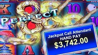 PERFECT 8 IS A JACKPOT KING!  THIS GAME IS HOT  SLS LAS VEGAS