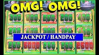 I HIT A MASSIVE JACKPOT BETTING A DOLLAR!! • 700+ SPINS!! • HUGE WIN!! • Brent Slots
