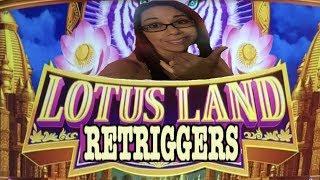 RETRIGGER FRENZY Konami For Days Slot Queen chasing those Bees !