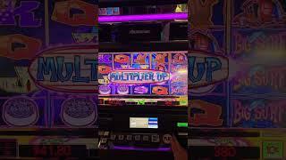 Surfs Up Dude!  Random Surfing Slot Machine PAYS!