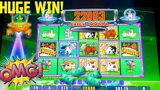 MASSIVE WINNINGS! OUR BIGGEST WIN ON INVADERS ATTACK FROM PLANET MOOLAH SLOT MACHINE