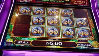 Mighty Cash Free Spins with a ROAR