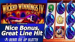 Wicked Winnings 4 Slot - Nice Bonus, Great Line Hit with Ravens!