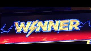 Lightning Link LIVE PLAY w/Bonus Slot Machine Pokie at Caesars, Las Vegas