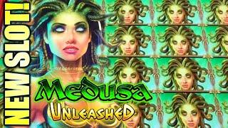 SNAKE LADY MEDUSA UNLEASHED! TRYING OUT NEW GAMES AT THE LOCAL! Slot Machine (SG)