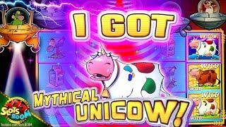 I GOT THE  UNICOW!!! JACKPOT on Invaders Return From The Planet Moolah 500+ SPINS!!! 1c WMS Slot