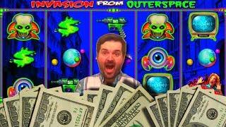 BIG WIN!!! LIVE PLAY on Invaders From Outer space Slot Machine Bonuses!!!