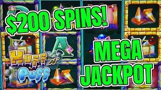 THIS IS INCREDIBLE!  MASSIVE HUFF N PUFF JACKPOT RISKING IT ALL BETTING $200/SPIN!