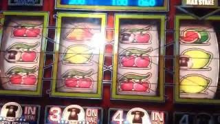 £5 Challenge Deal or no Deal Fruit Machine Pure Gold at Tenpin Bowling Camberley