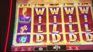 Golden Egypt Slot Machine Bonus and Line Hits
