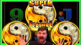 I GOT THE SUPER FEATURE HAND PAY! MASSIVE WIN ON 5 Frogs Slot Machine W/ SDGuy1234