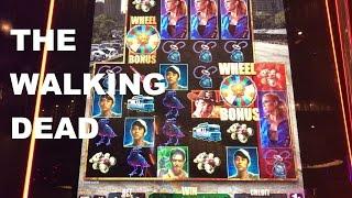The Walking Dead Live Play at Max Bet with Feature Slot Machine Aristocrat