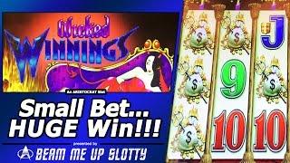 Wicked Winnings Slot - Small Bet, HUGE Win!  Live Play and Great Line Hit