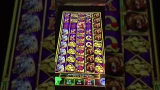 Colossal Cash Slot Machine Max Bet Free Spin Bonus Four Queens Casino  Fremont St.