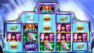 SUPERMAN: THE MOVIE Video Slot Casino Game with a FORTRESS OF SOLITUDE FREE SPIN BONUS