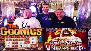 KRONOS UNLEASHEDMAX BETTHE GOONIESBRIAN CHRISTOPHER IN DA HOUSE! VEGAS SLOTS!