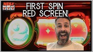 RED SCREEN BONUS ON MY VERY FIRST SPIN ON THE CASH MACHINE SLOTS!