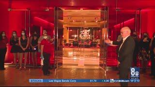 Red Rock Casino Reopens With Crowd And Cheers