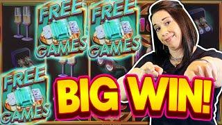 CROWDED CASINO LEADS TO A ......BIG WIN !!!