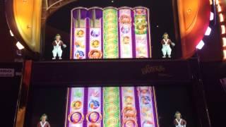 Willy Wonka Oompa Loompa Growing Reels Slot Machine