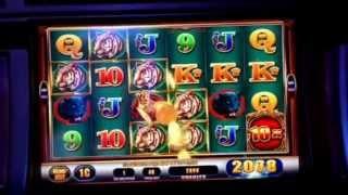 Tiger's Realm II Slot Machine Line Hit Excalibur Casino Las Vegas