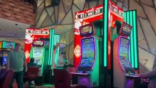 CASINO TOUR: MOHEGAN SUN casino has thousands of slots, so lets check them out!