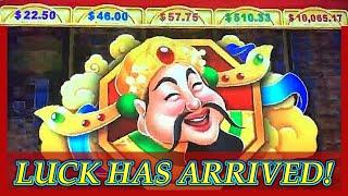 NEW!  KA-CHING CASH Slot Machine - Maybe A New Favorite?? | Casino Countess