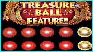 ⁉️ WHAT'S IN THOSE GOLD BALLS ⁉️ SQ PRESSES HER LUCK
