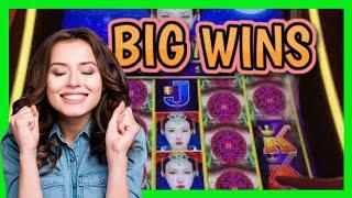 Winning BIG on the LINKS! Las Vegas Slot Play
