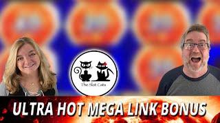 ULTRA HOT MEGA LINK BONUS