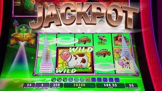 ! INVADERS FROM PLANET MOOLAH #jackpot #handpay
