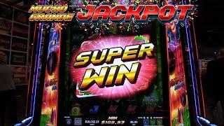 Mucho Grande Jackpots Slot Machine from Eclipse