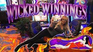 Wicked Fun on Wicked Winnings IV  Laycee Steele | Slot Ladies