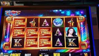 Sparkling Royal JACKPOT STREAK Slot Machine  Bonus Win!