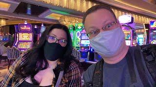 LIVE FROM VEGAS LIVE SLOT PLAY